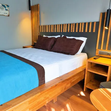 Assos Hunters Hotel-special Class