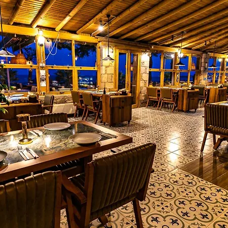 Assos Hunters Hotel-special Class