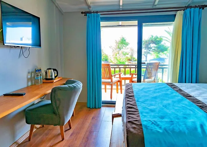 Assos Hunters Hotel-special Class *