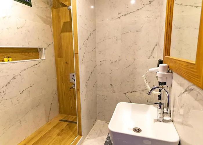 Assos Hunters Hotel-special Class Ξενοδοχείο